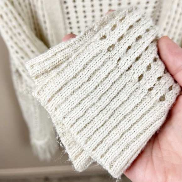 Ariat Cream Open-Knit Frolic Fringe Western Sweater Size Medium - Picture 9 of 17